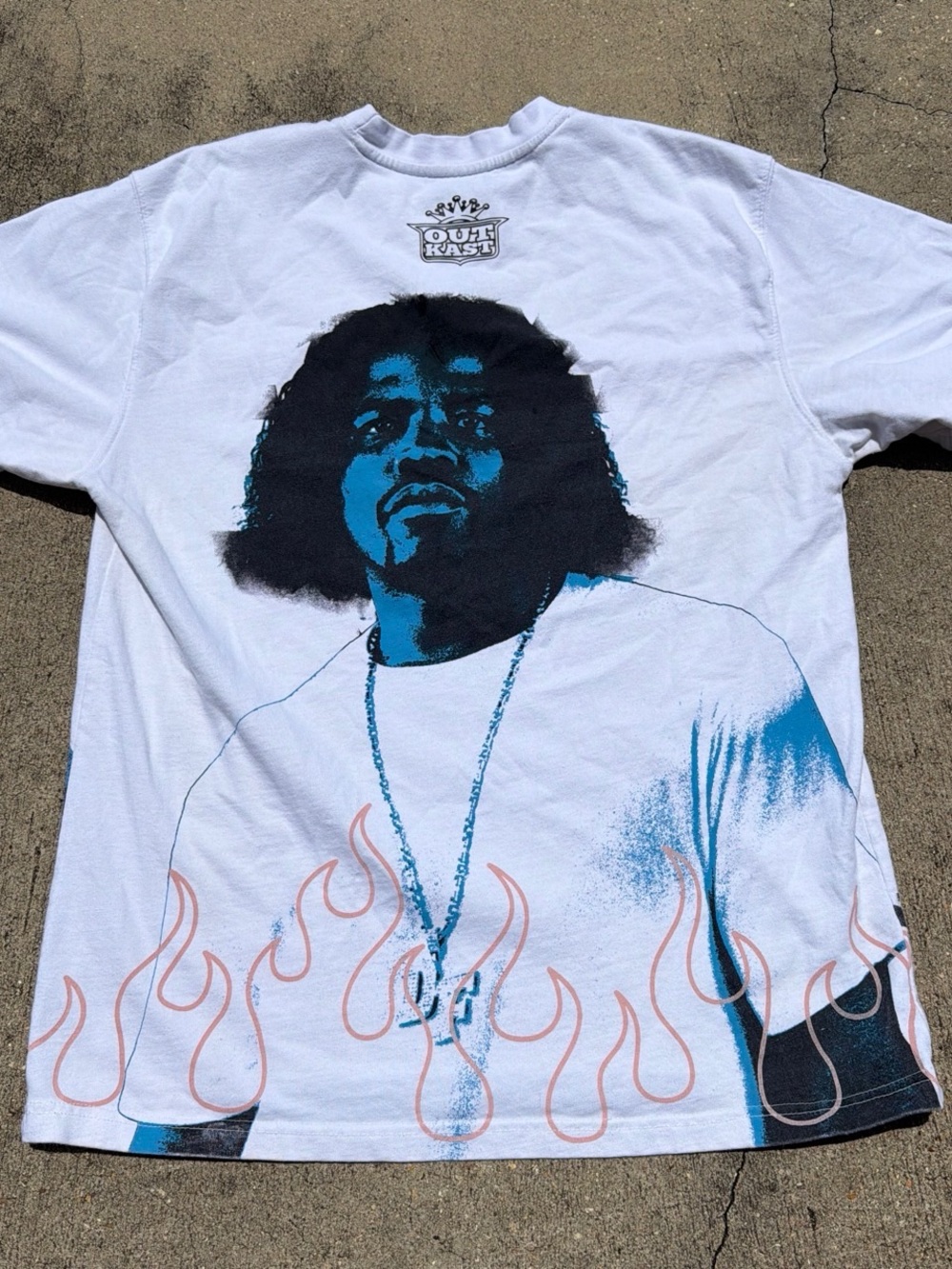 Primitive OutKast White Short-Sleeve Tee with Blue & Black Graphic on both sides - Picture 4 of 7